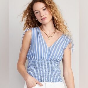 Old Navy Fitted Striped Sleeveless V-Neck Tie-Shoulder Smocked Blouse